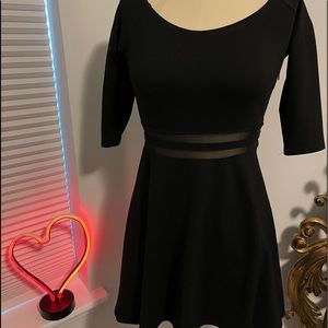 Sexy Black 3/4 Sleeve Dress By Lulu's- Size Medium